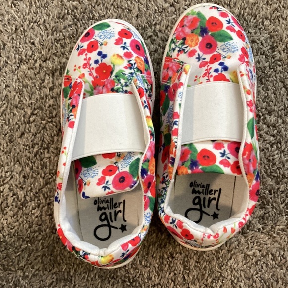 feet too wide for shoes